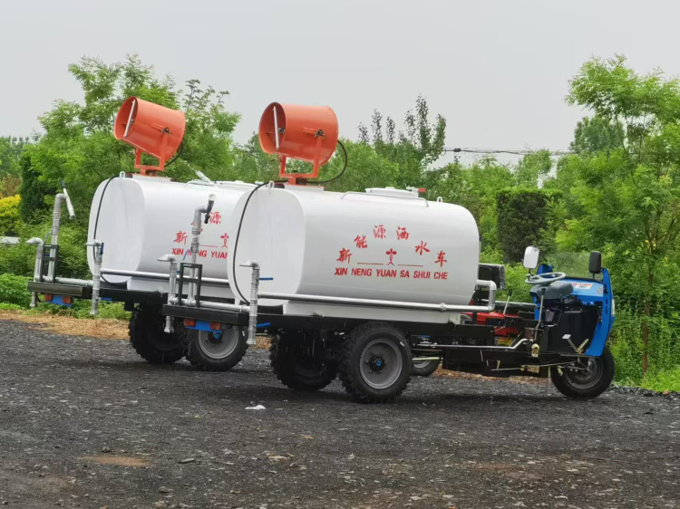 三马洒水车